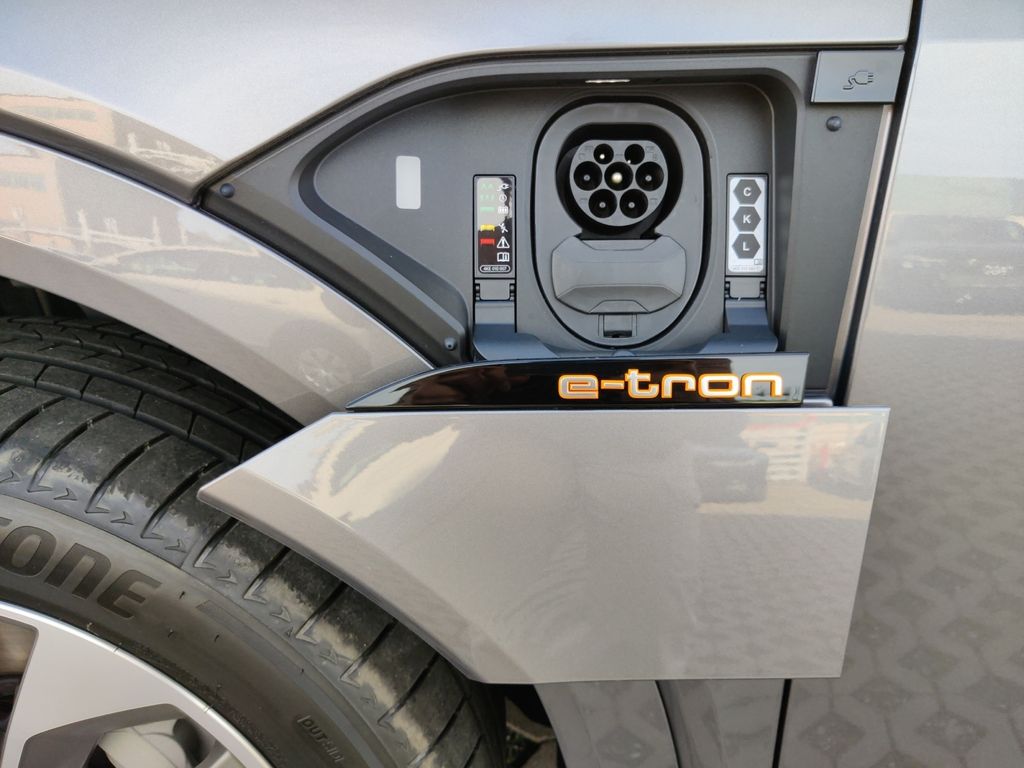 Audi e-tron 2022