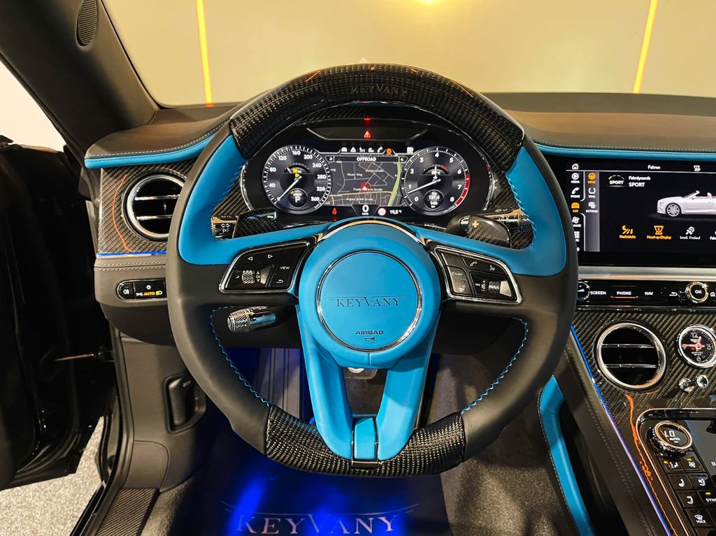 Bentley Continental GTC 2024