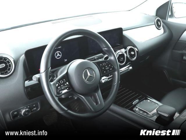Mercedes-Benz B 220 2021