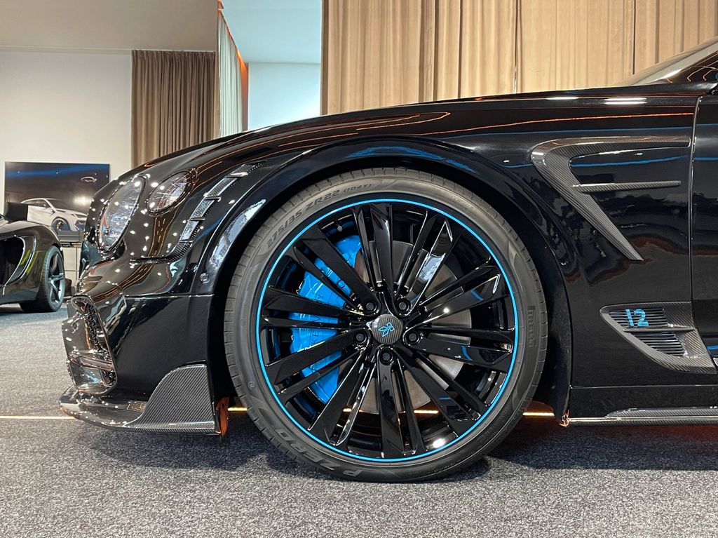 Bentley Continental GTC 2024