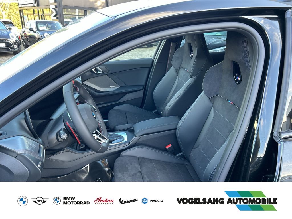 BMW M135 2025