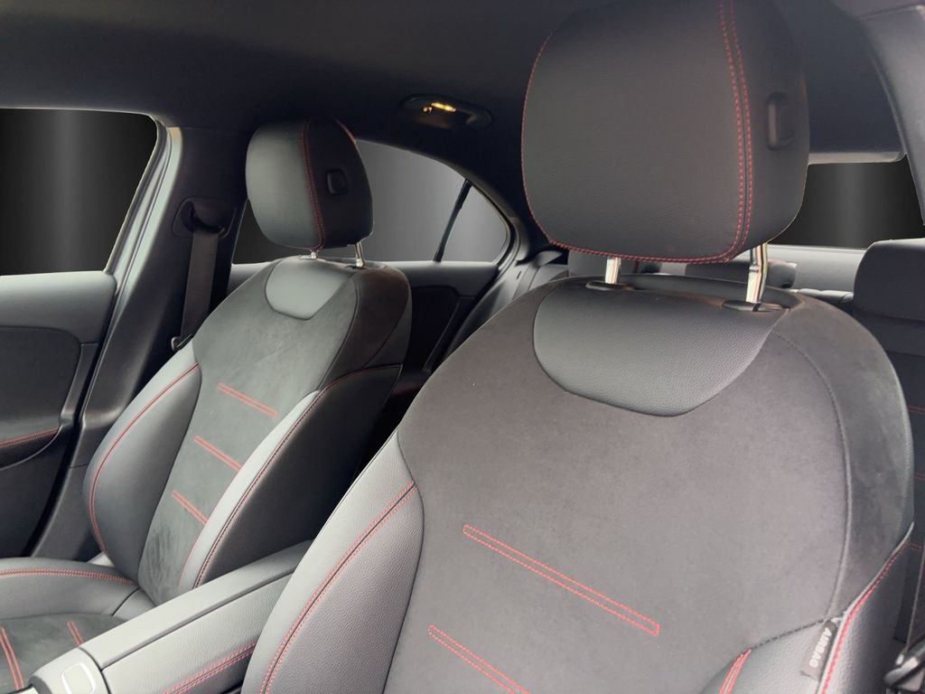 Mercedes-Benz A 220 2024