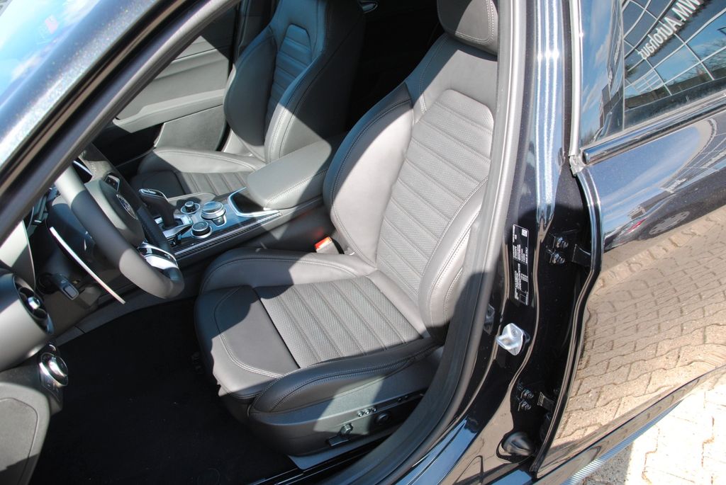 Alfa Romeo Giulia 2023