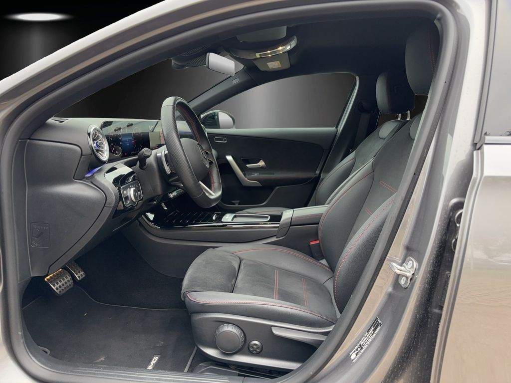 Mercedes-Benz A 220 2024