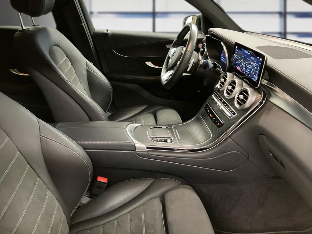 Mercedes-Benz GLC 300 2021