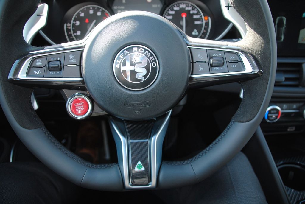 Alfa Romeo Giulia 2023