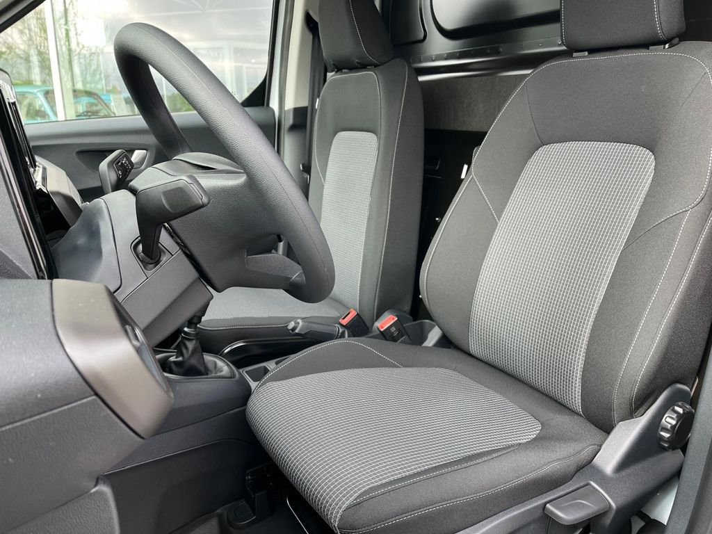 Ford Transit Courier 2025