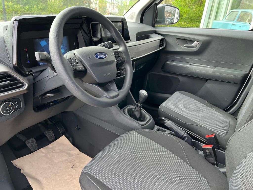 Ford Transit Courier 2025