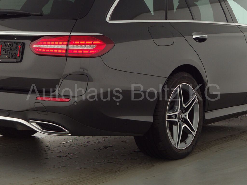 Mercedes-Benz E 300 2022