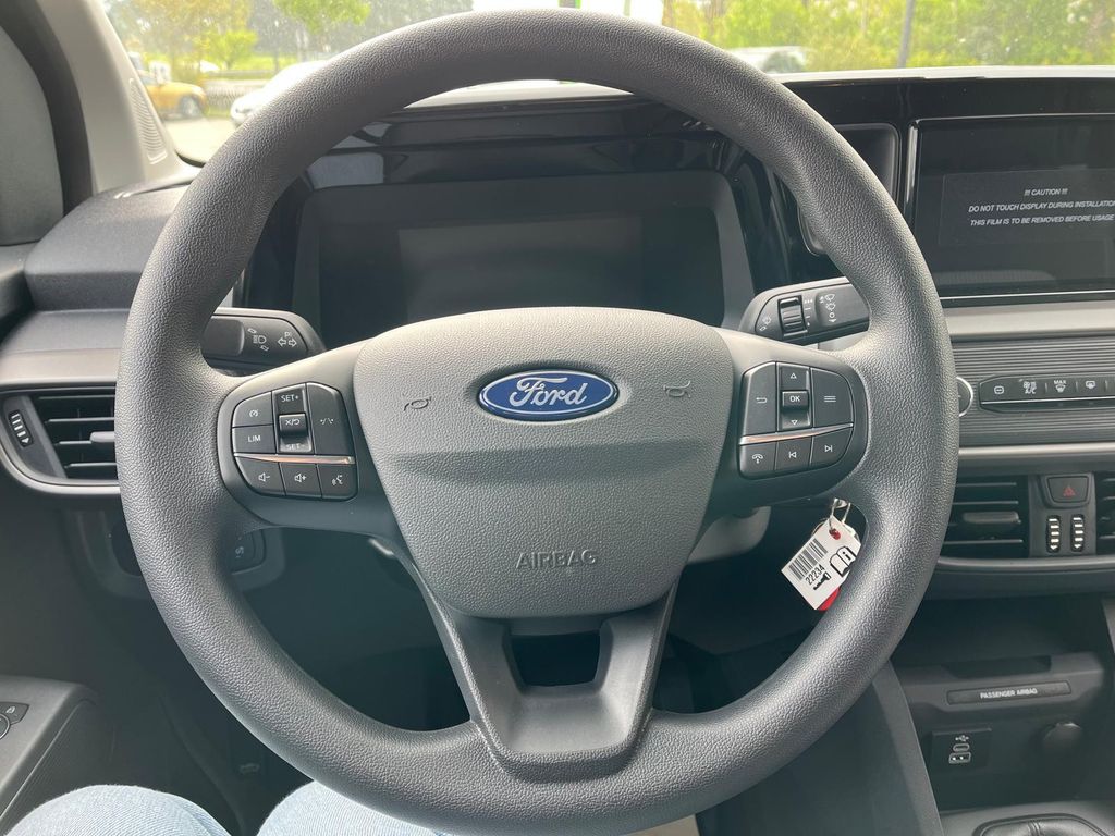 Ford Transit Courier 2025