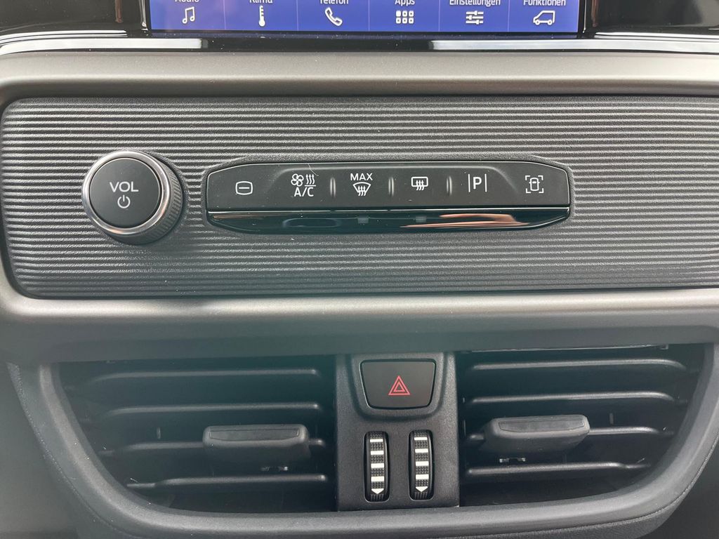 Ford Transit Courier 2025