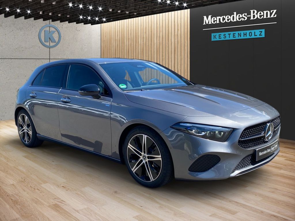 Mercedes-Benz A 200 2025