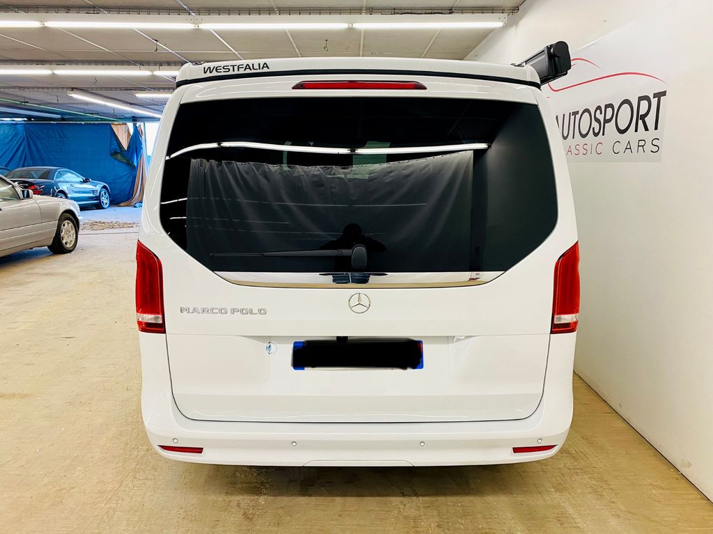 Mercedes-Benz 220 2022