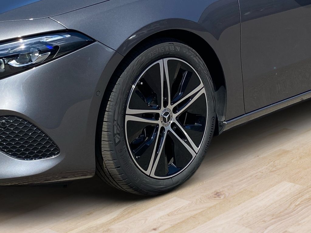 Mercedes-Benz A 200 2025