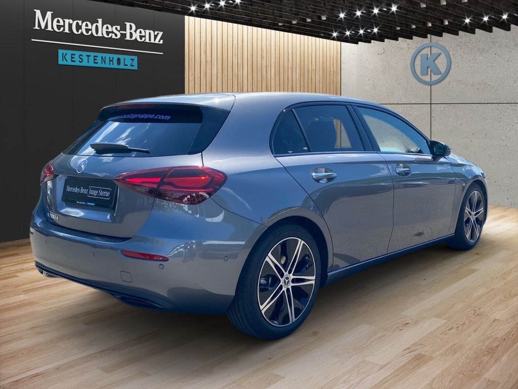 Mercedes-Benz A 200 2025