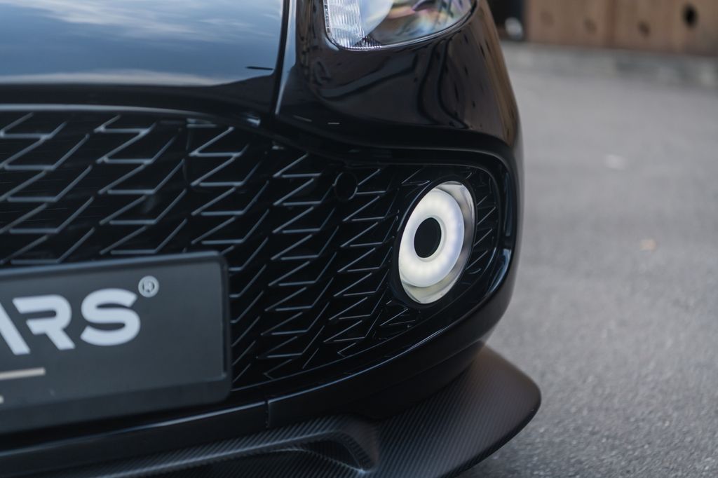 Aston Martin Vanquish 2019