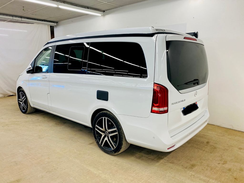 Mercedes-Benz 220 2022