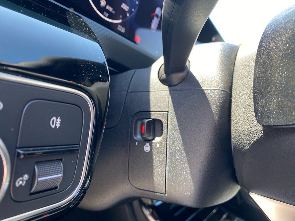 Mercedes-Benz A 200 2025