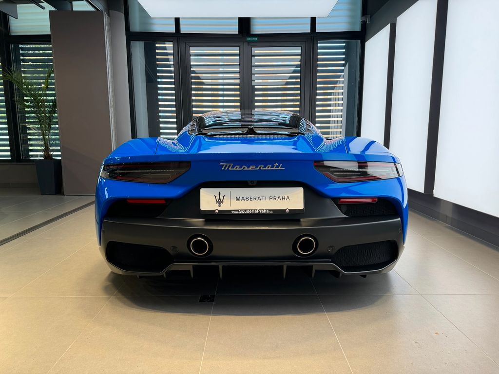 Maserati MC20 2023
