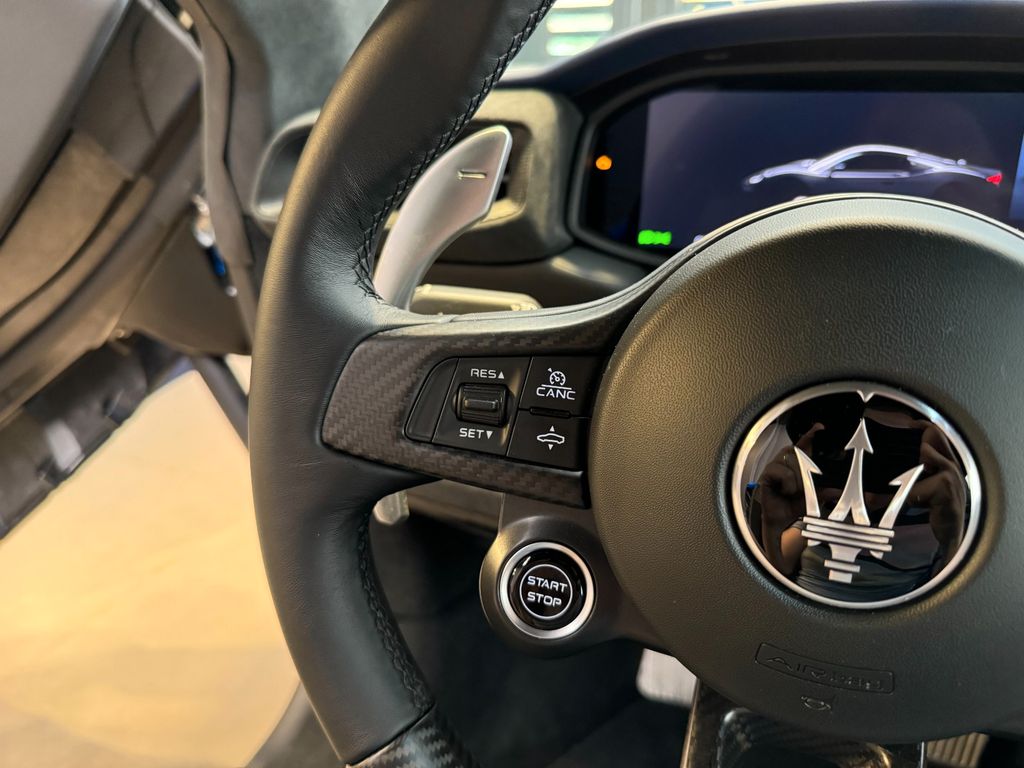 Maserati MC20 2023
