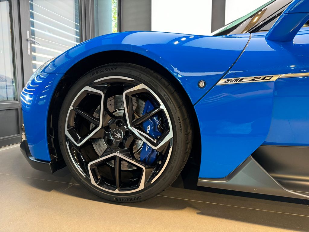 Maserati MC20 2023