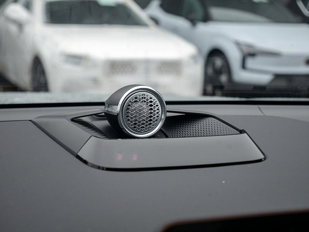 Volvo EX90