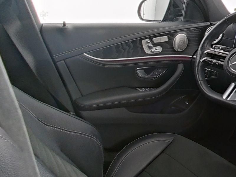 Mercedes-Benz E 300 2023