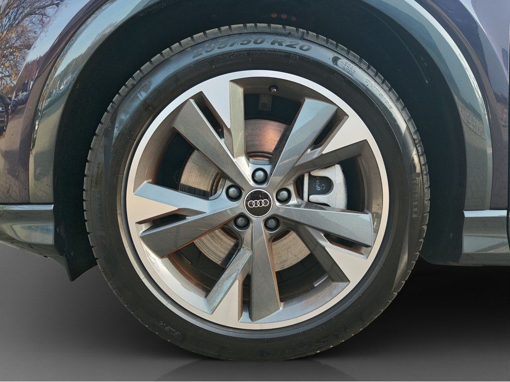 Audi Q4 e-tron 2024
