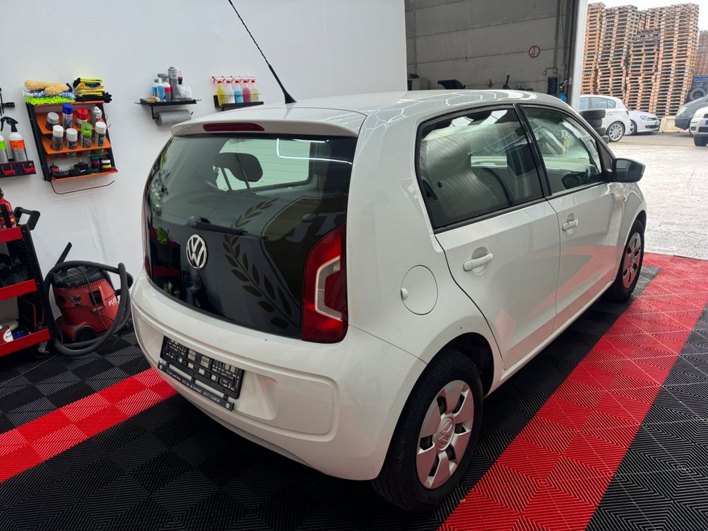 Volkswagen up! 2013