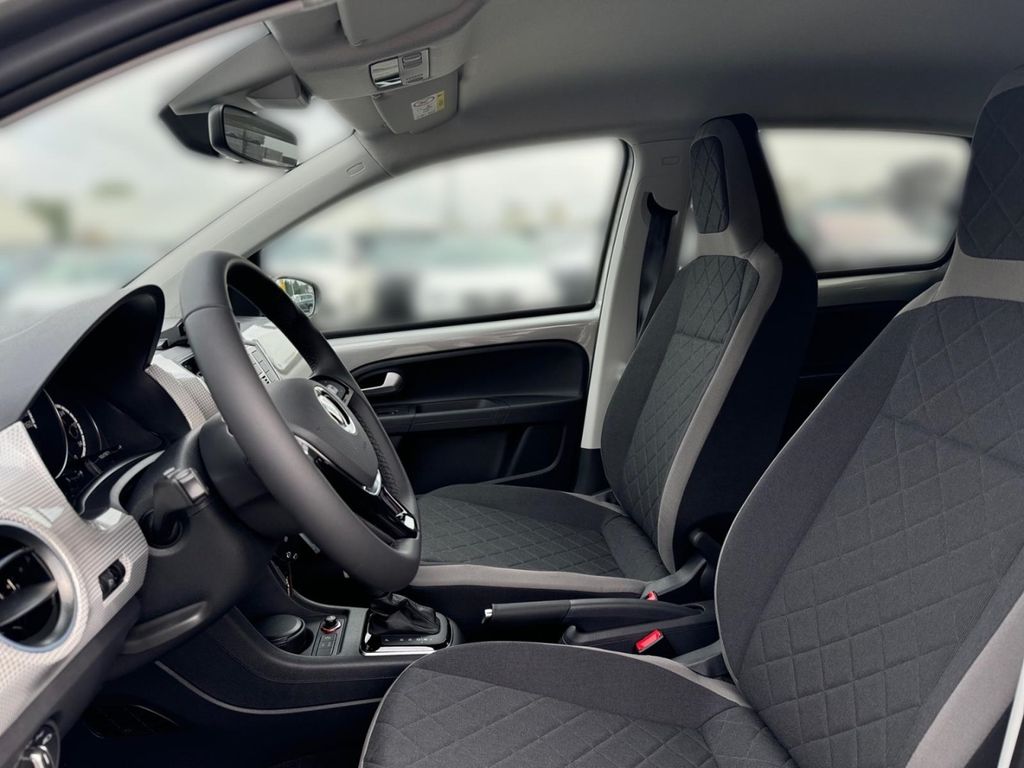 Volkswagen up! 2025