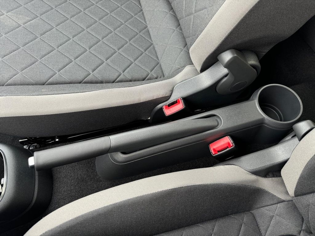Volkswagen up! 2025
