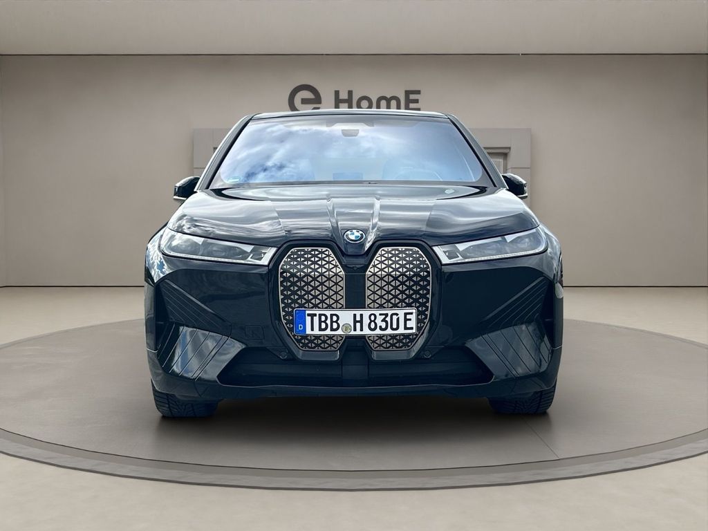BMW iX 2023