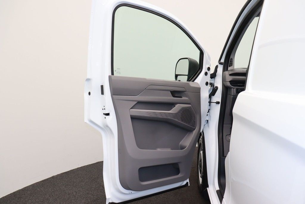 Volkswagen T7 Transporter 2025