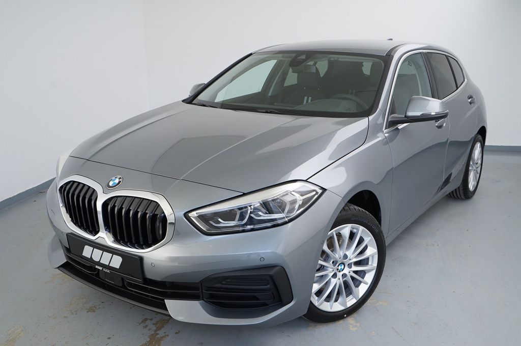 BMW 118 2024