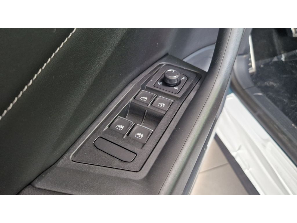 Volkswagen T-Roc 2024