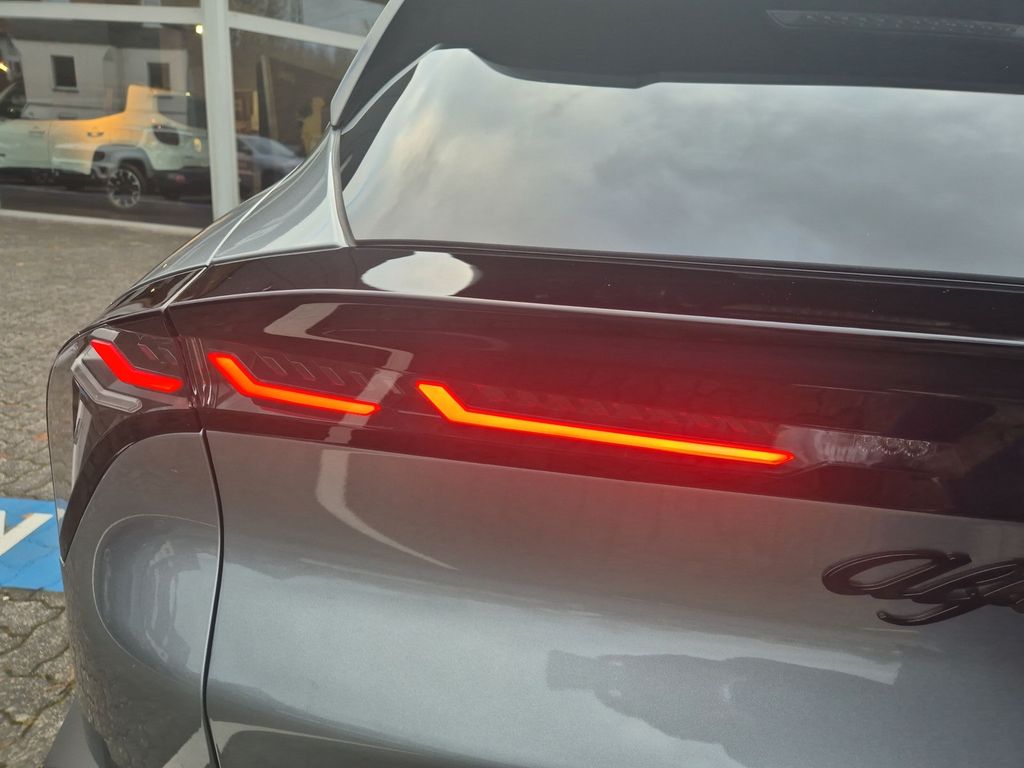 Alfa Romeo Junior 2025