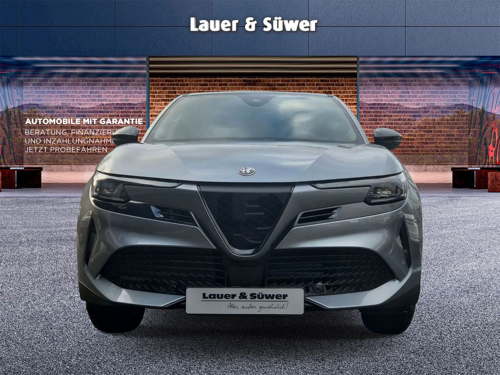 Alfa Romeo Junior 2025