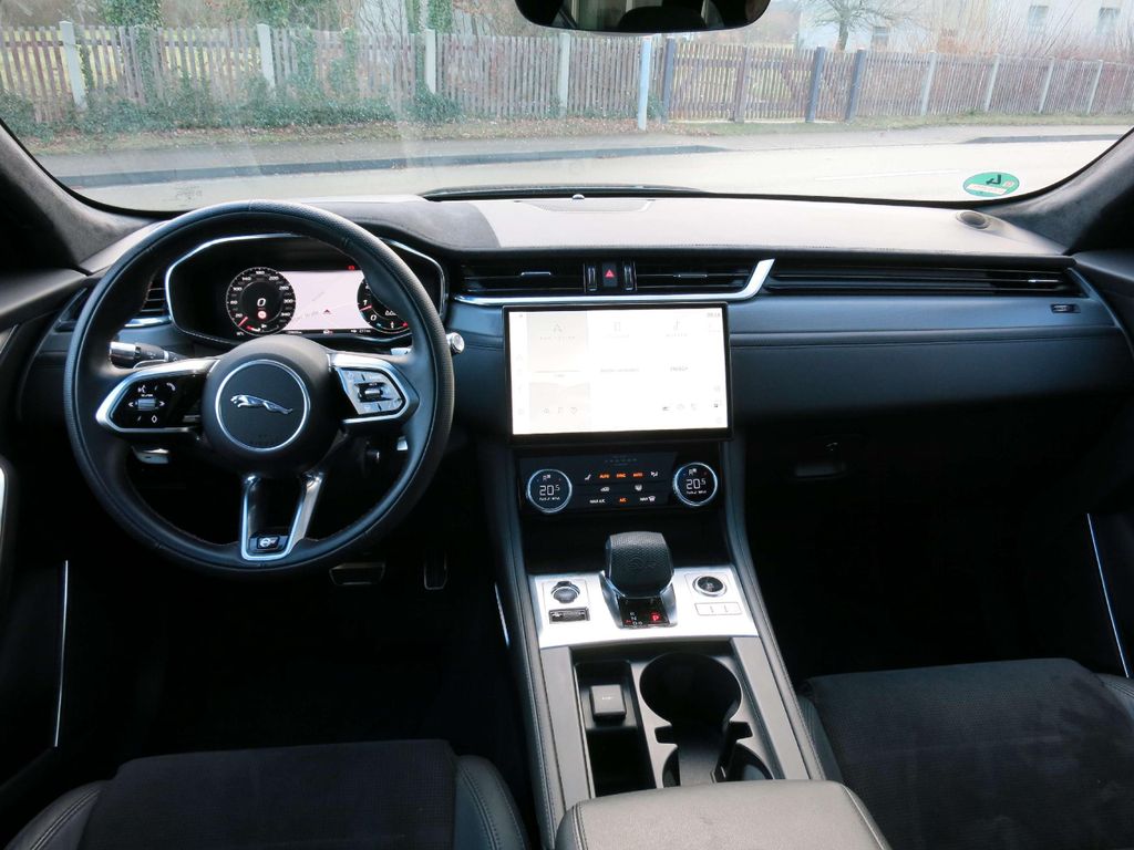 Jaguar F-Pace 2022