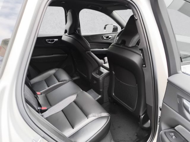 Volvo XC60 2024