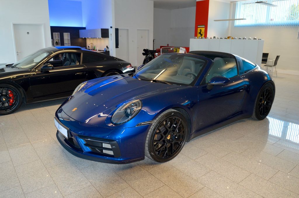 Porsche 992 2024