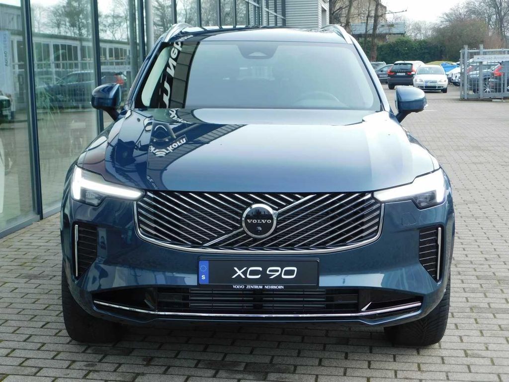 Volvo XC90 2025