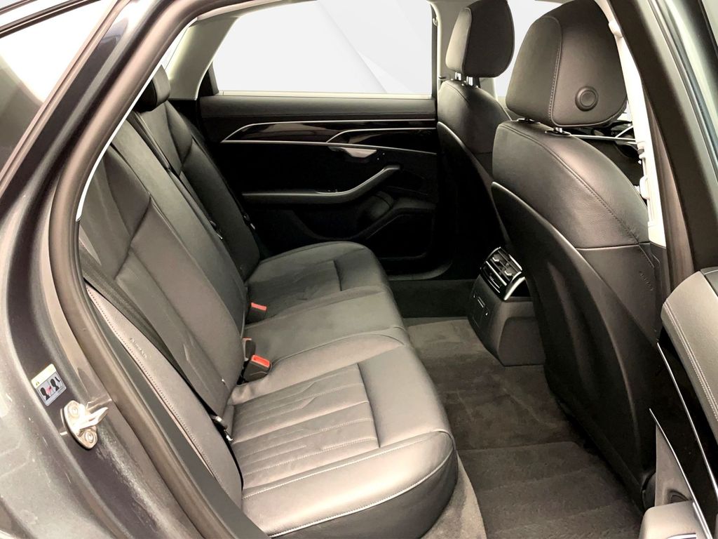 Audi A8 2023