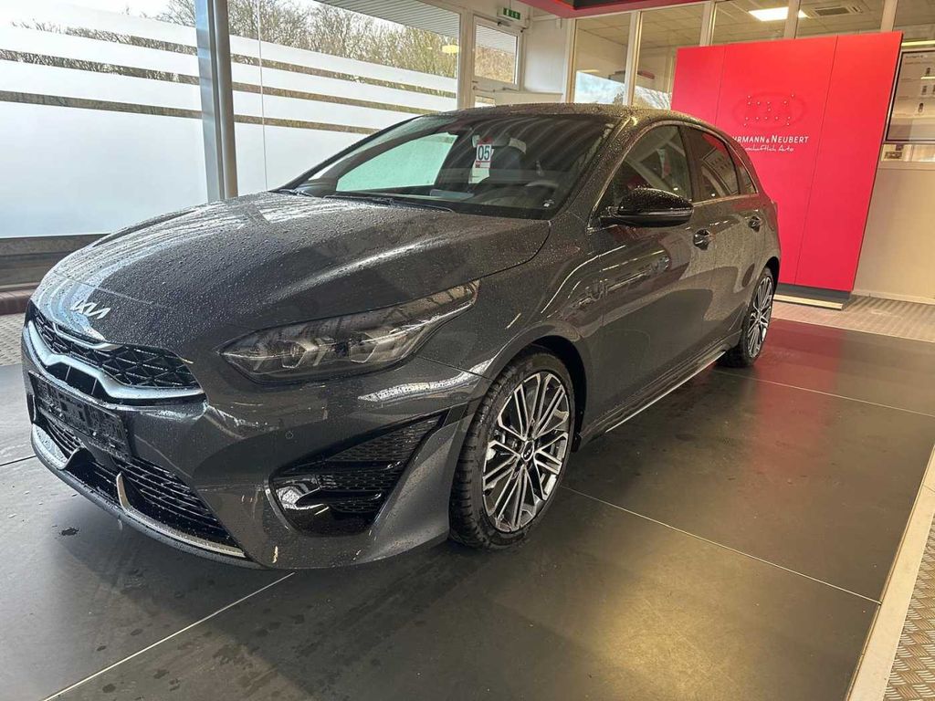 Kia cee'd / Ceed 2025