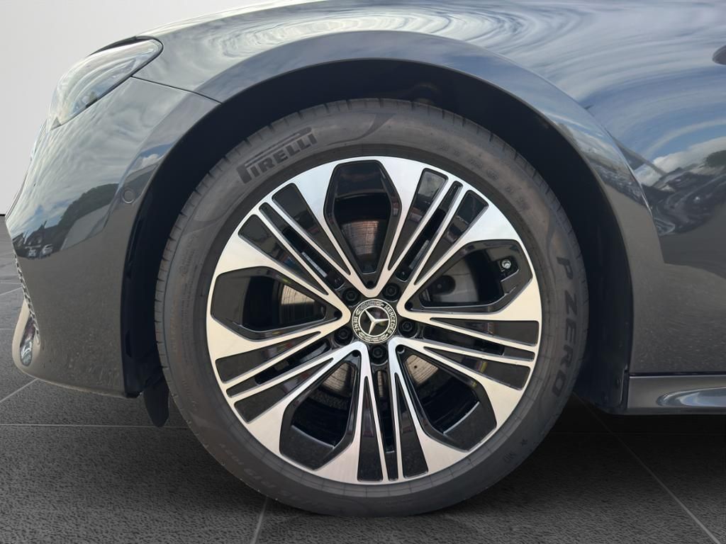 Mercedes-Benz E 200 2023