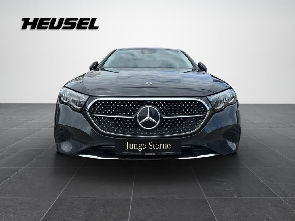 Mercedes-Benz E 200 2023