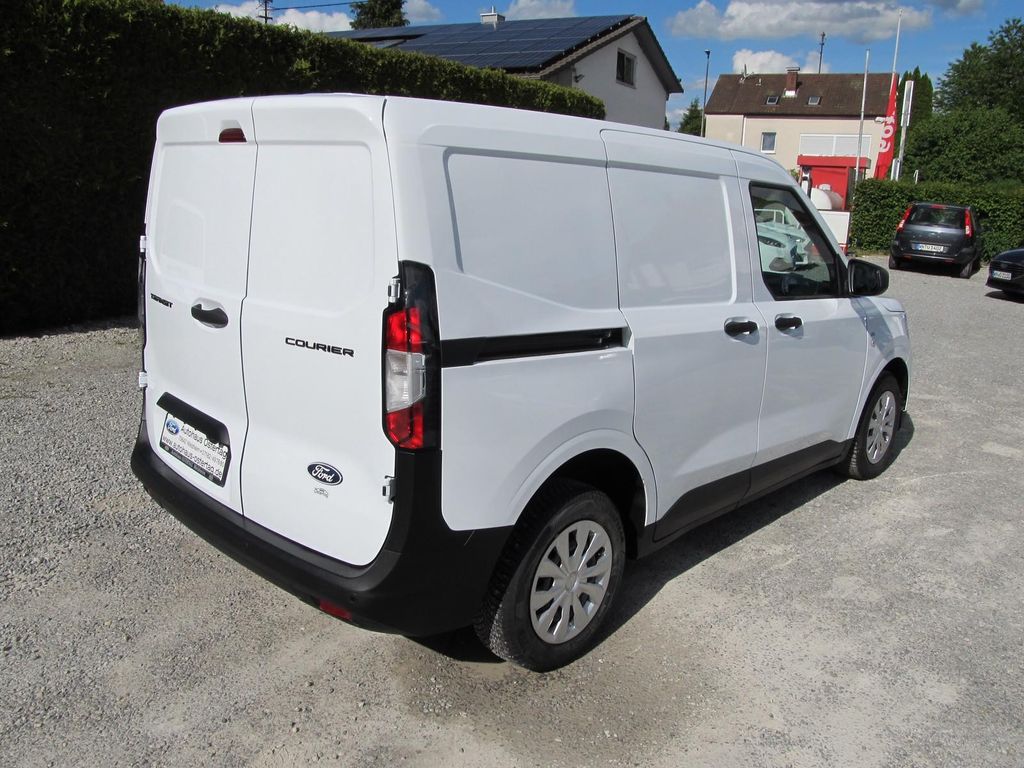 Ford Transit Courier 2024