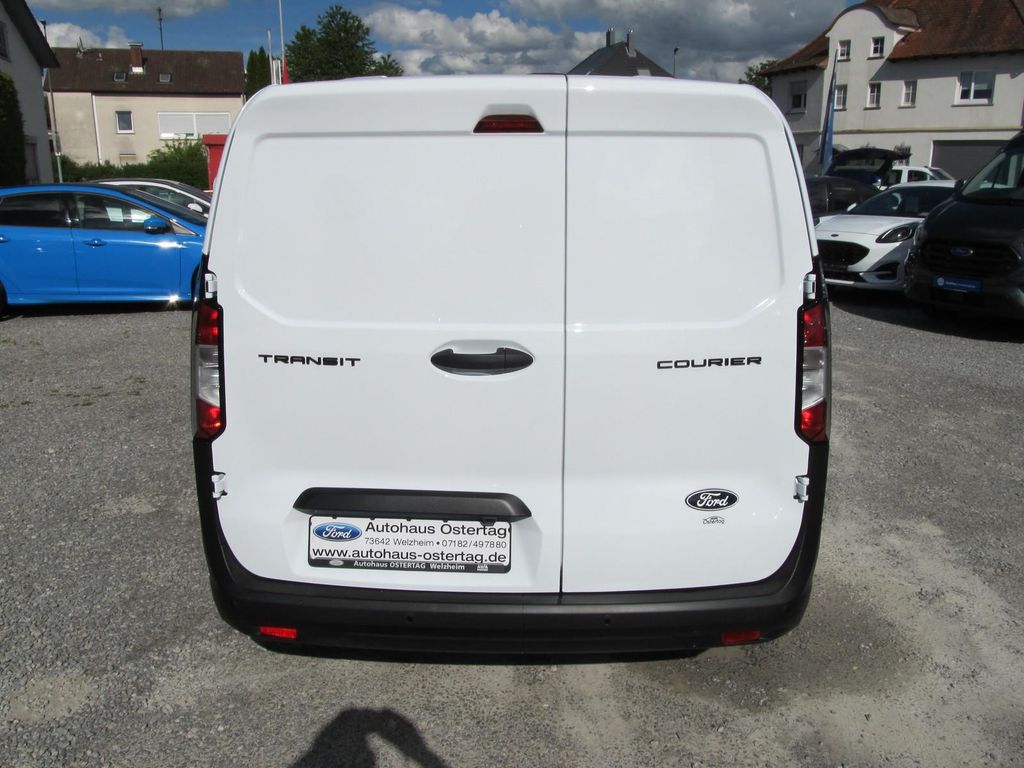 Ford Transit Courier 2024