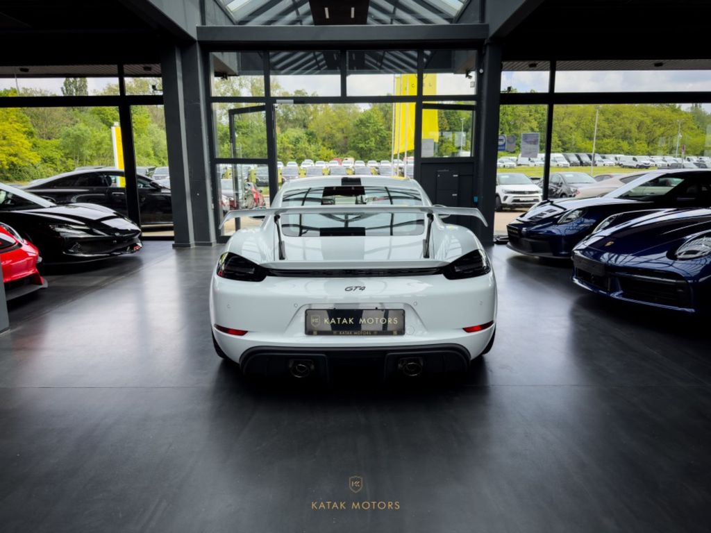 Porsche Cayman 2022