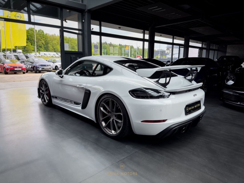 Porsche Cayman 2022