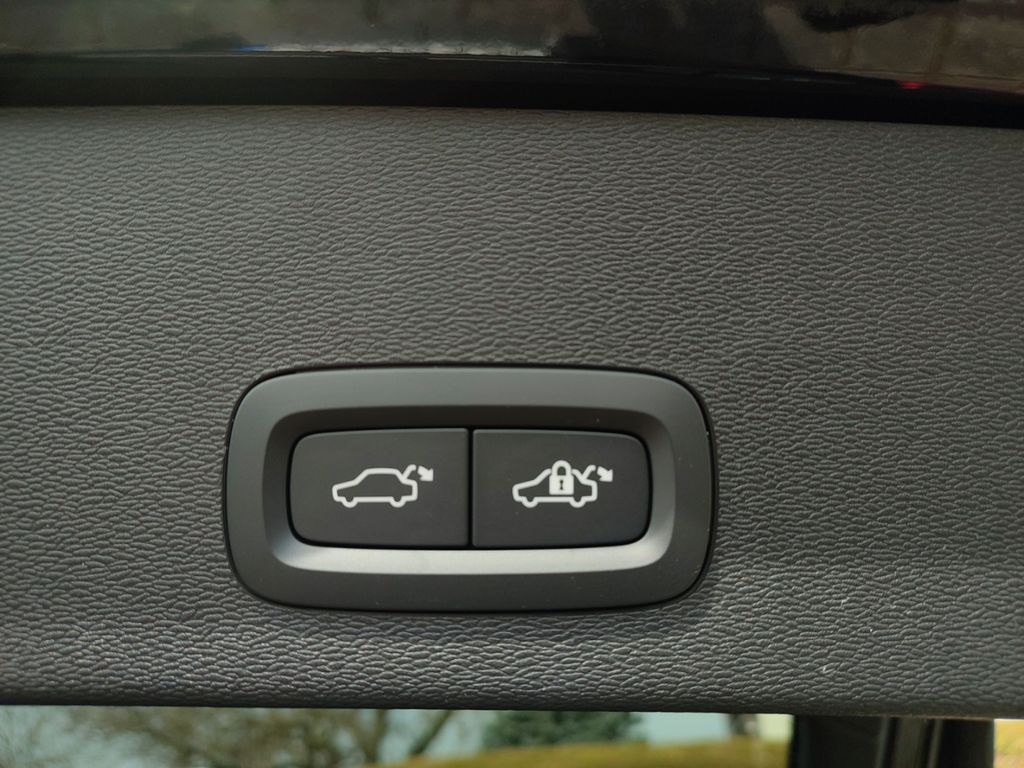 Volvo C40 2024